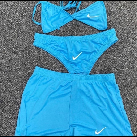nike three piece swimsuit. - Picture 3 of 3